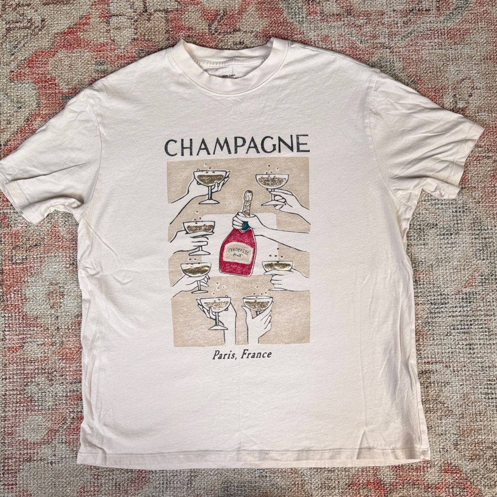 Abercrombie & Fitch Cream Champagne Graphic Tee - XS